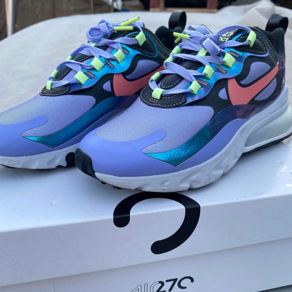 NIKE AIR MAX 270 REACT